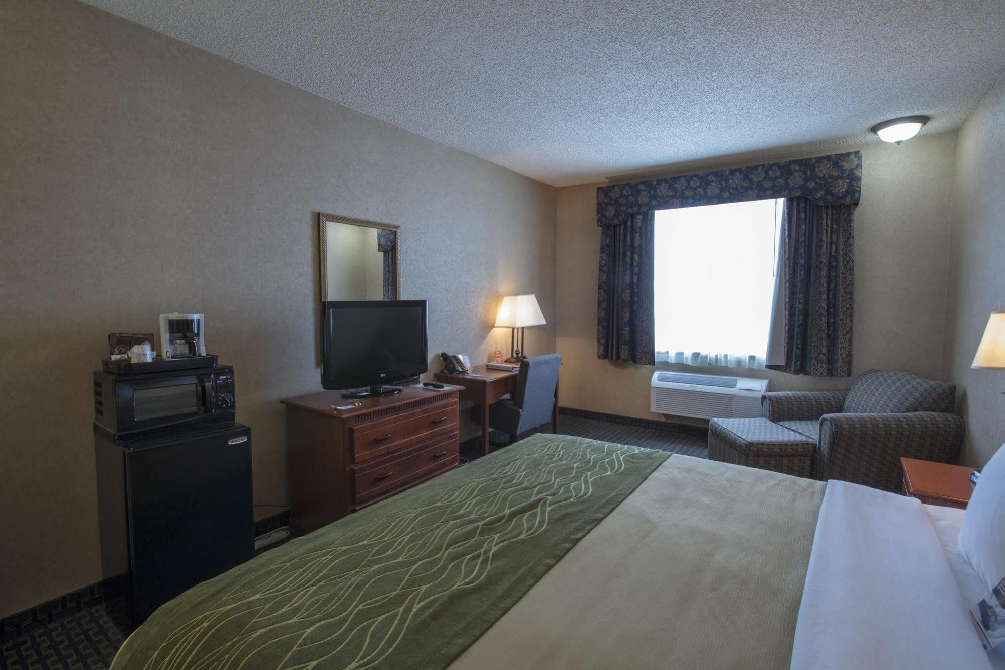 Miles City Hotel Екстериор снимка