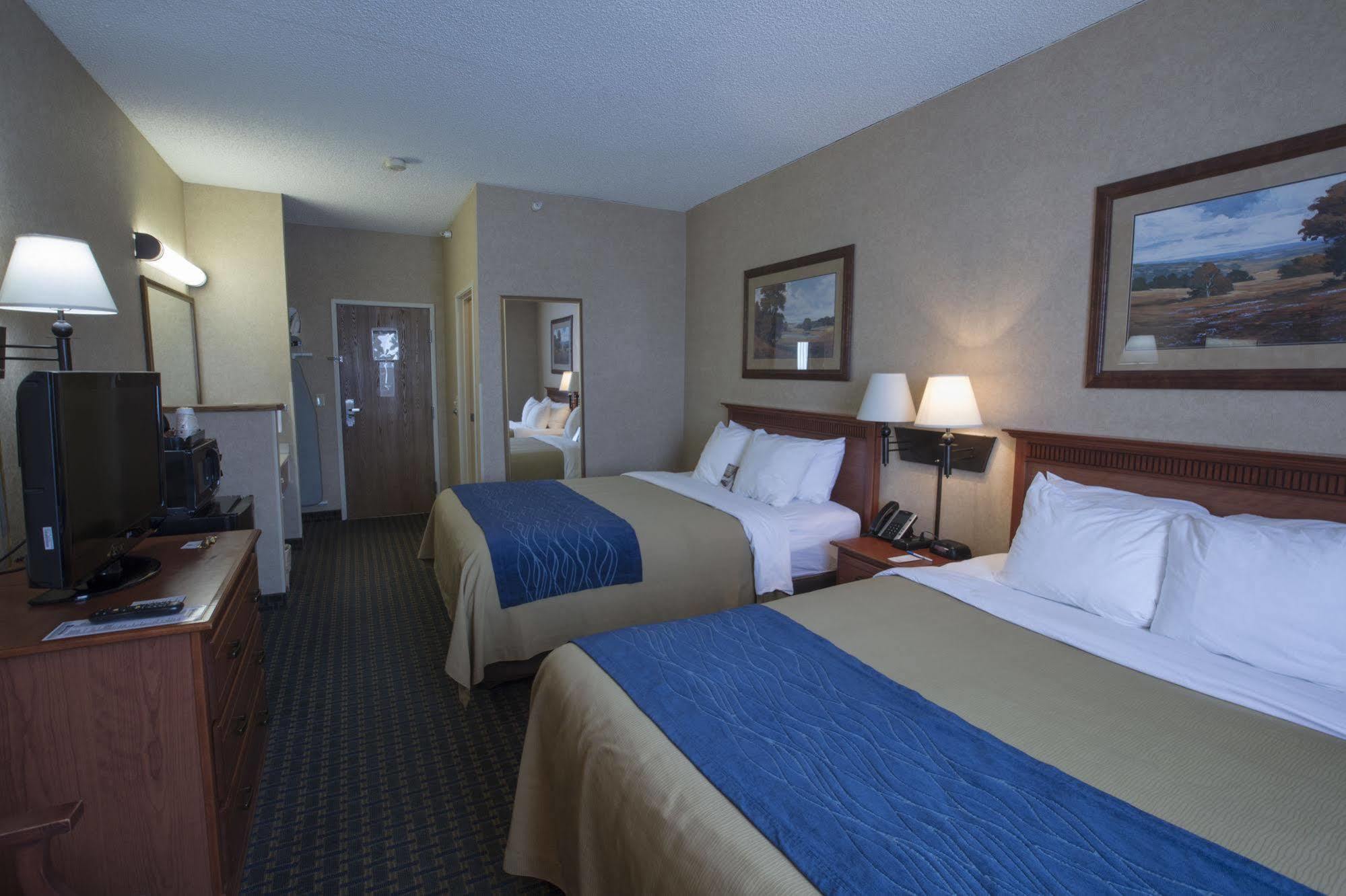 Miles City Hotel Екстериор снимка