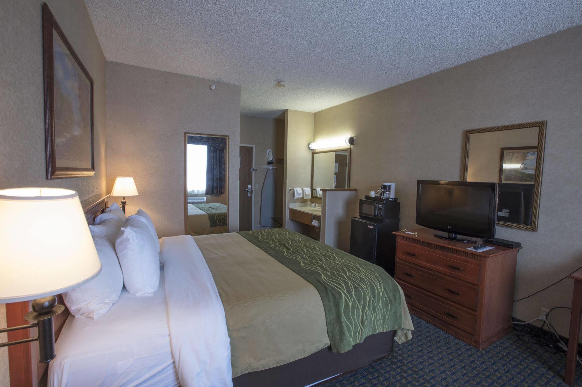 Miles City Hotel Екстериор снимка