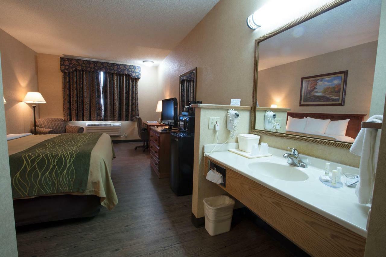 Miles City Hotel Екстериор снимка