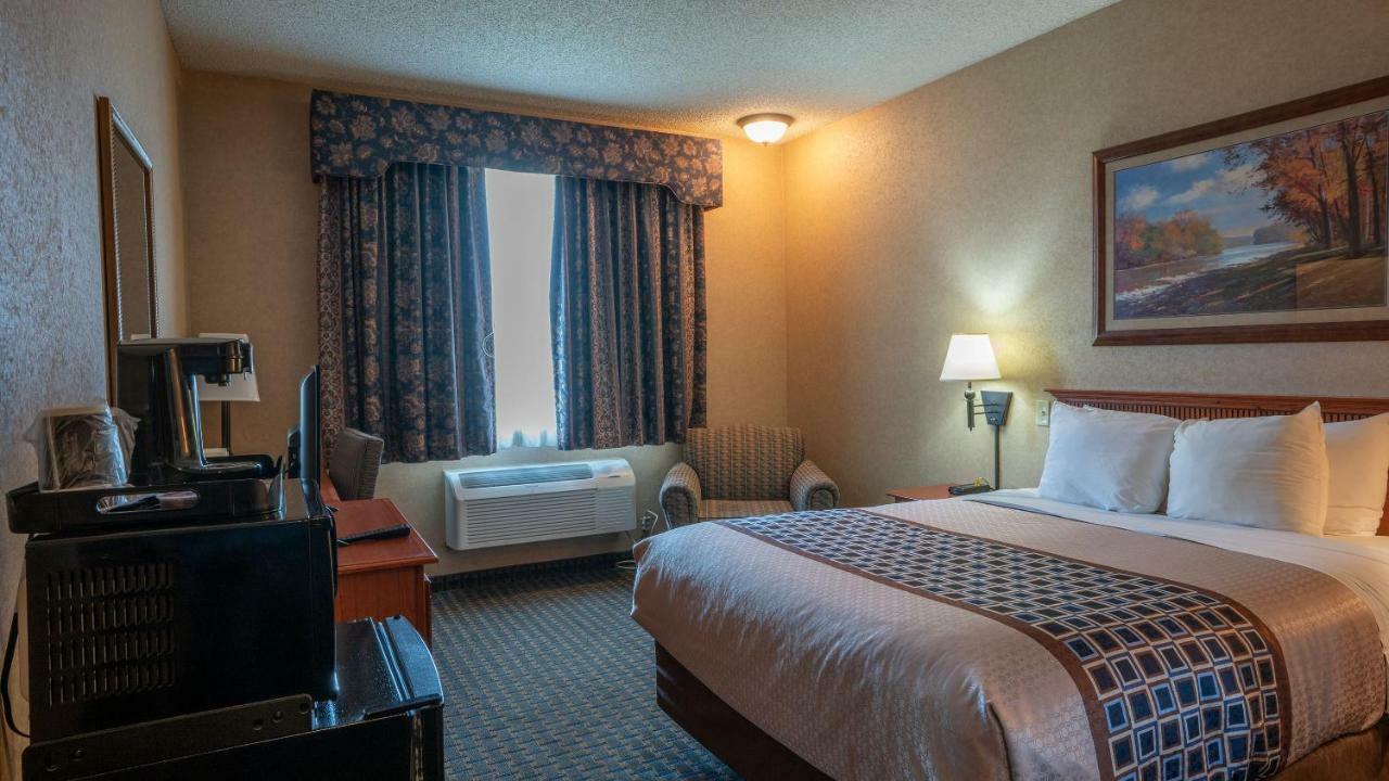 Miles City Hotel Екстериор снимка